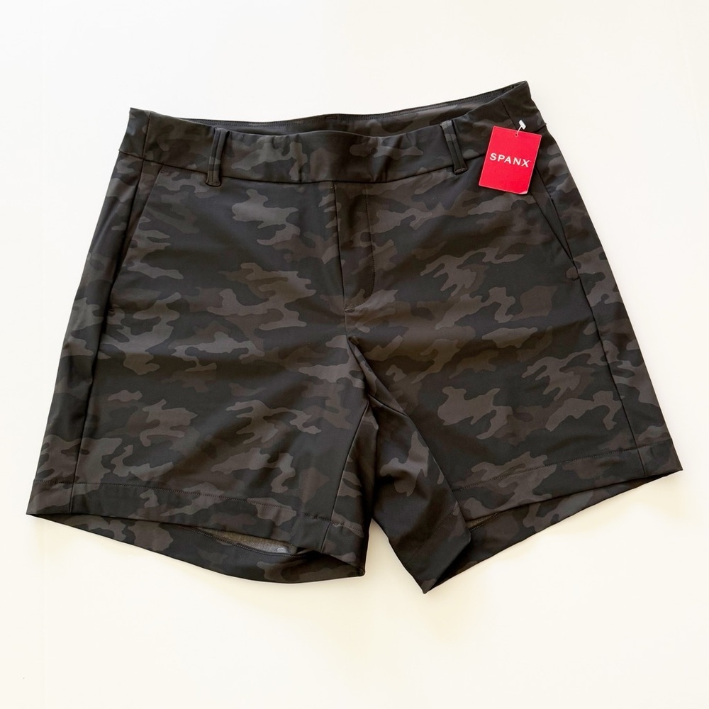 NWT SPANX Sunshine 6-Inch Camouflage Print Shorts